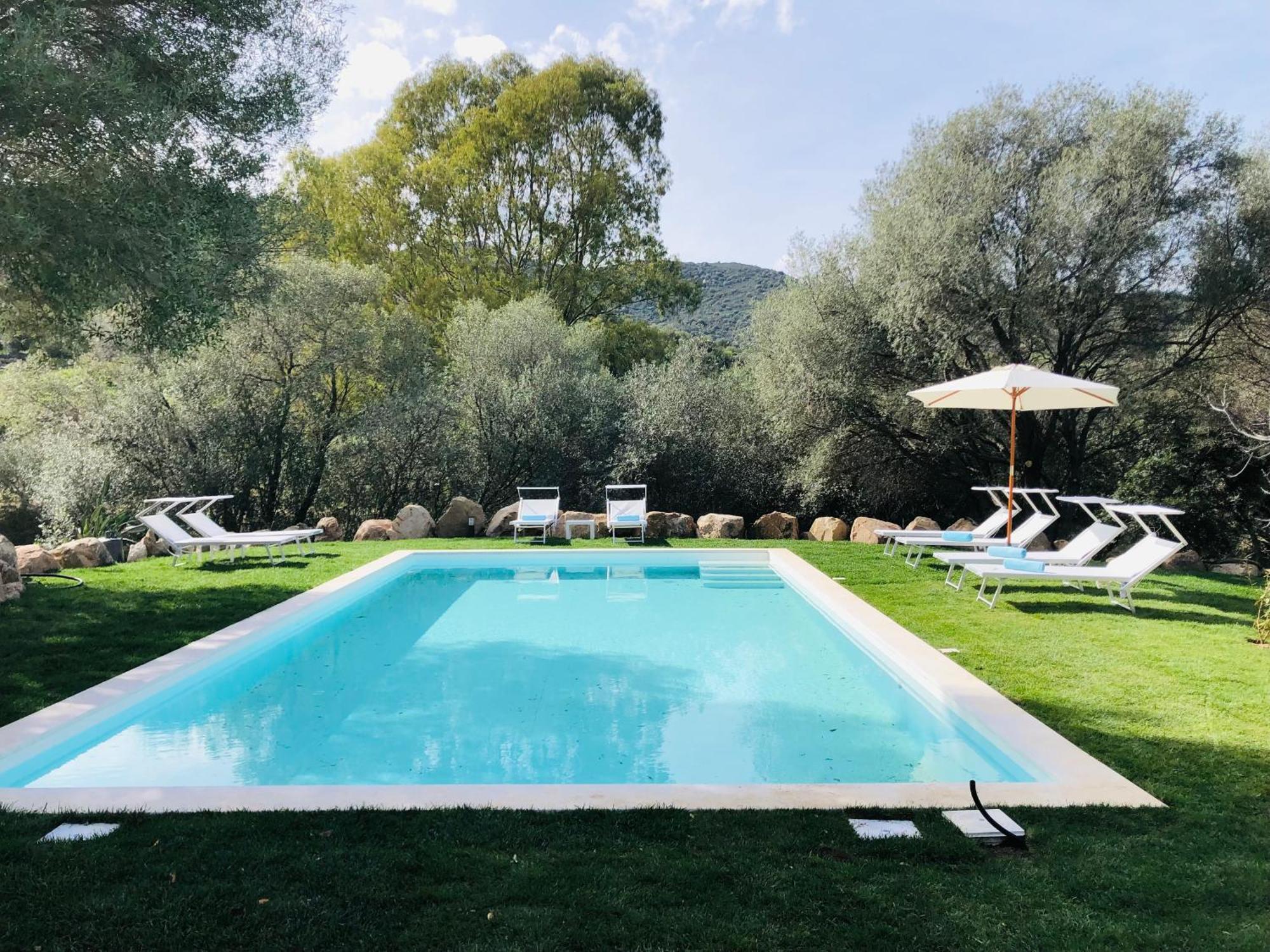 Stazzo San Teodoro Piscina Condivisa Apartman Kültér fotó