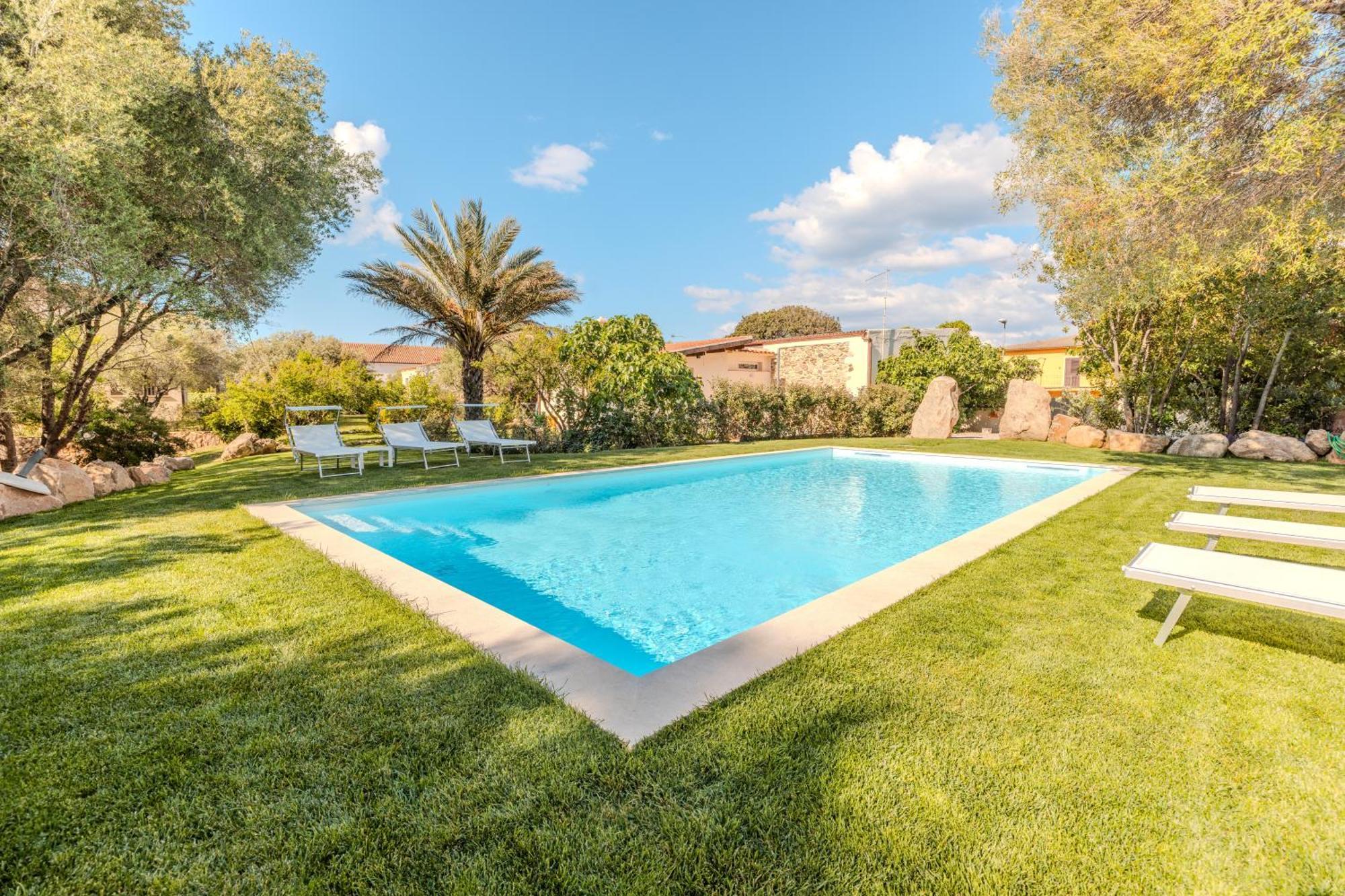 Stazzo San Teodoro Piscina Condivisa Apartman Kültér fotó